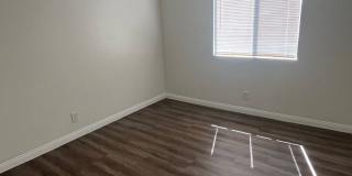 Beautiful Two story townhouse. 3 bedrooms 2.5 baths Gallery 11