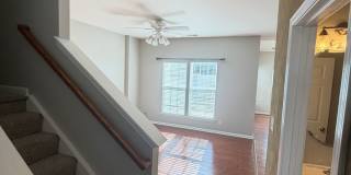 Charming 3BR Townhome in Sought-After Harrisburg Town Center Gallery 7