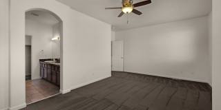 Beautiful 2 bdrm end unit with attach 2 car garage Gallery 20
