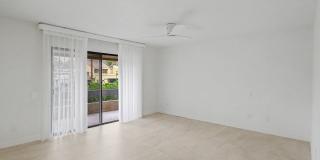 AVAILABLE NOW!! 2 Bedroom 3 Bathroom condo in Palm Springs! Gallery 10
