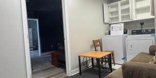 44 S STATE Street Gallery 15
