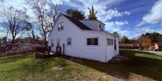 4 Bedroom, 1 Bath House Gallery 1