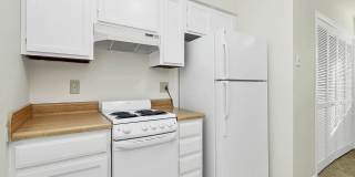 One Month Off Rent Special on Adorable One Bedroom Condo in the Heathstead Community! Gallery 9