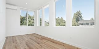 Modern 2 Bedroom with Rooftop Retreat and Garage Gallery 10