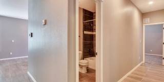 6081 Vintage Street Gallery 21