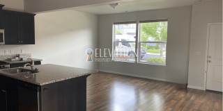 3 BR pet-friendly home with fenced yard Gallery 5