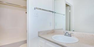 Pacific View Apartment Homes Gallery 28