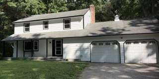 154 Riverhill Road Gallery 1