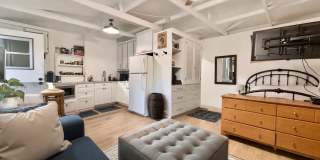 413 North Orange Avenue Gallery 8