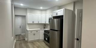 Beautiful Newly Renovated 4 Bedroom Home Now Available in Belmont!!! Gallery 8