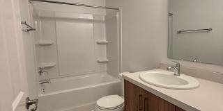 3 Bed 3 Bath Townhome Gallery 9