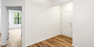 1BR, 1Ba Condo in Walker Square 1BR, 1Ba Condo in Walker Square Gallery 7