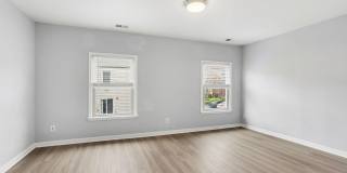 216 SCOTT Street Gallery 17