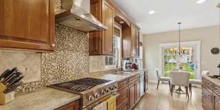 5173 Claridge Drive Gallery 10