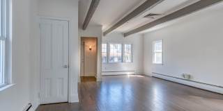 109 E River Road Gallery 5