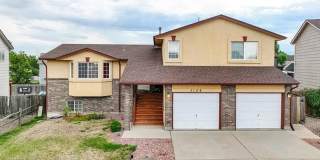Spacious 5-Bedroom Home with Bonus Entertainment Room & Low-Maintenance Yard Gallery 1