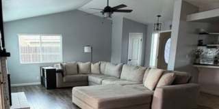 Spacious 4BR House in Lemoore Gallery 1