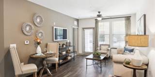 The Loree Gallery 23