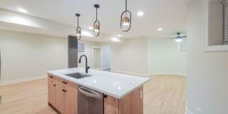847 W Wellington Gallery 27