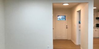 GLENOAKS Gallery 4