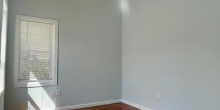 1904 BANK Street Gallery 11