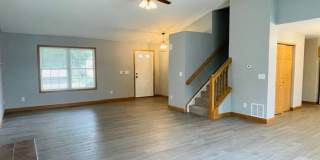 Beautiful 3-Bedroom Rental in Lewis Center with Olentangy Schools Gallery 7