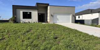 4012 Northwest 22nd Terraceclaims@realtymiamigroup.com Gallery 1