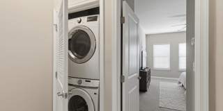 Stylish 3bd 3.5bath townhome for rent in the highly desirable Vermillion Gallery 26