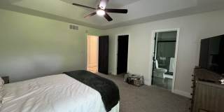 5 Bed 4 Bath Home fenced yard Gallery 73