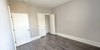 306 W Franklin Gallery 39