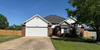 308 NE Cobblestone Lane Gallery 1