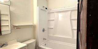 1306 N Elizabeth St Gallery 7