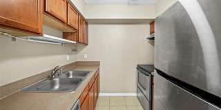 406 S CEDAR AVENUE Gallery 13