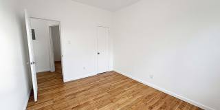 35 ROCK ST Gallery 5