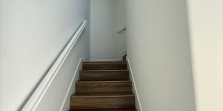 2 Bedroom, 2.5 Bath Tri-level townhouse in Signal Hill Gallery 22