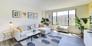 2501 CALVERT Street NW Gallery 1