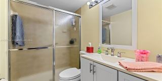 812 Sky Pine Way Gallery 21