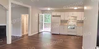 Room in 3 Bedroom Home at Jeb Stuart Dr Gallery 1