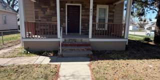 Spacious 4 Bedroom 2 Bathroom House on West End! Gallery 1