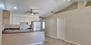 2BR 2BA PLUS 1 CAR GARAGE DUPLEX Gallery 5