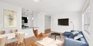 Warren at York by Windsor Gallery 1