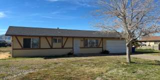 3 BEDROOM APPLE VALLEY HOME Gallery 1