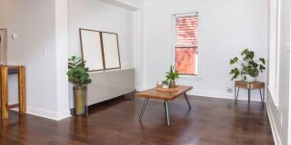 Spacious 4/3.5 w/ Master on Main and Fully Fenced Backyard! Gallery 5