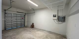 680 SE 13th Ct Gallery 3