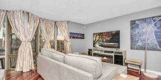 1340 N Dearborn St Gallery 6