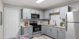 Experience Modern Living: Newly Renovated 1 Bed, 1 Bath Apartment Coming Soon! Gallery 27