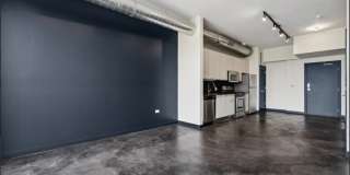 1645 N Milwaukee Ave Gallery 3