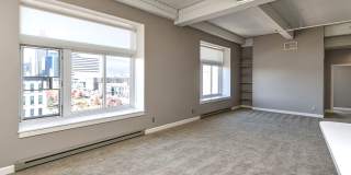 Greenhouse Gallery 32