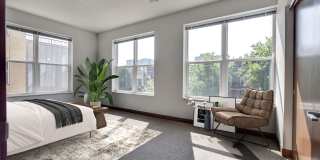 700 East Gallery 10