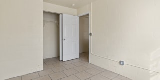 Collins Terrace Gallery 8